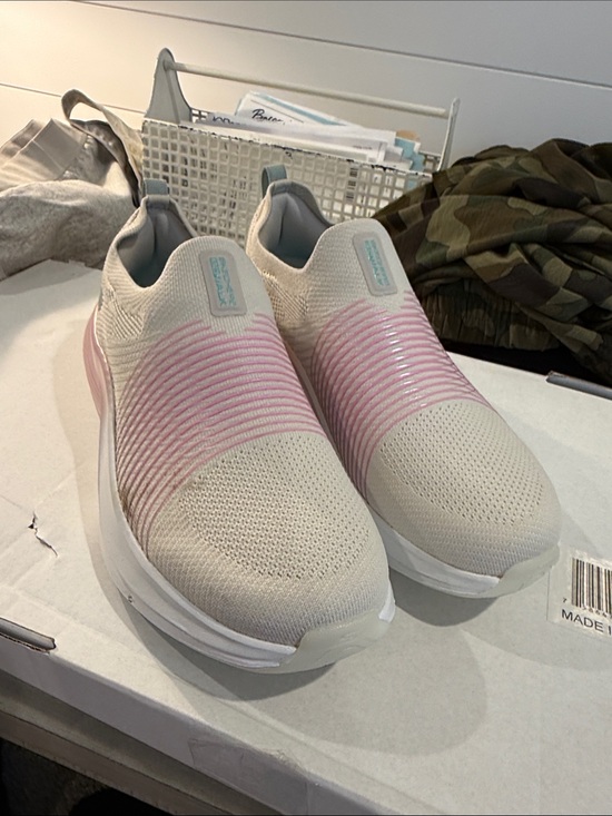 Skechers Shoes - Skechers Slip-On Knit Sneakers in Cream and Pink